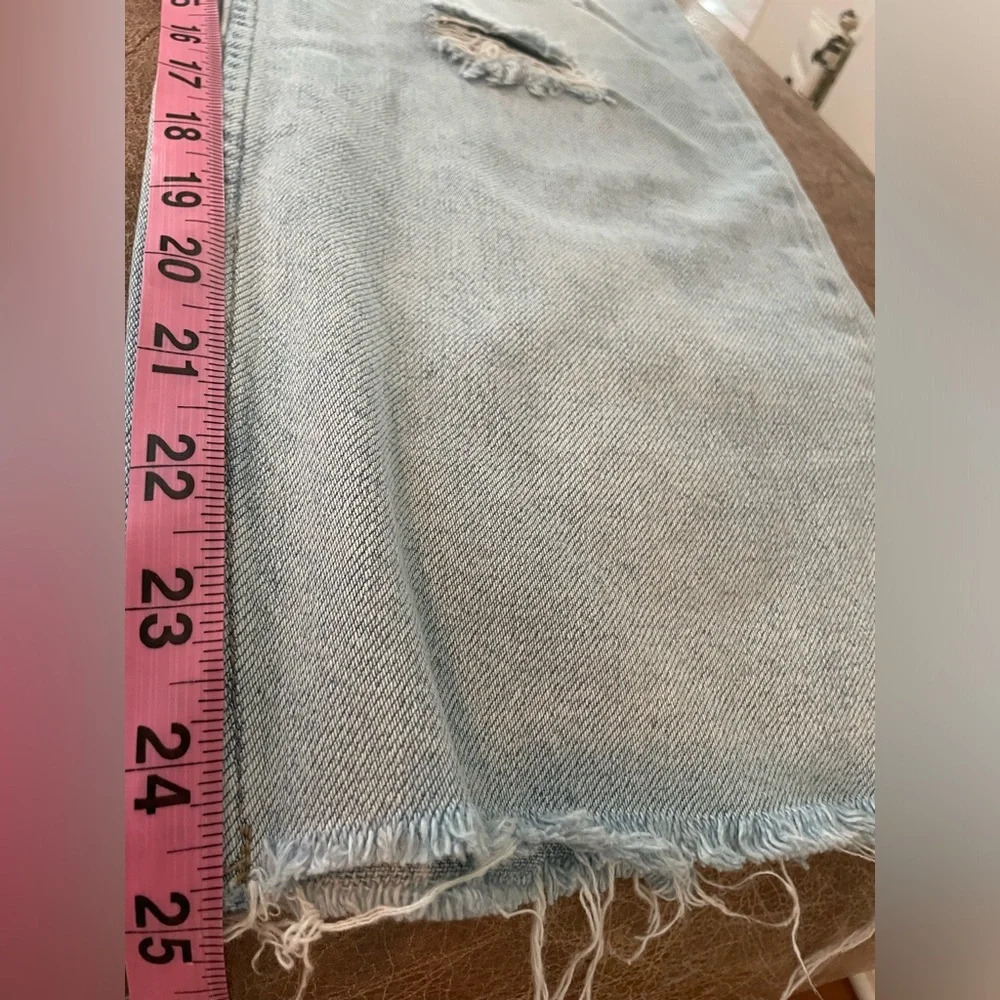 We The‎ Free Rolling On The River Light Wash Distressed Crop Jeans Size 26 - Picture 9 of 10